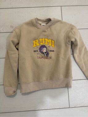 RUMI K POP Demon Hunters Embroidered Sweatshirt in Tan Youth S